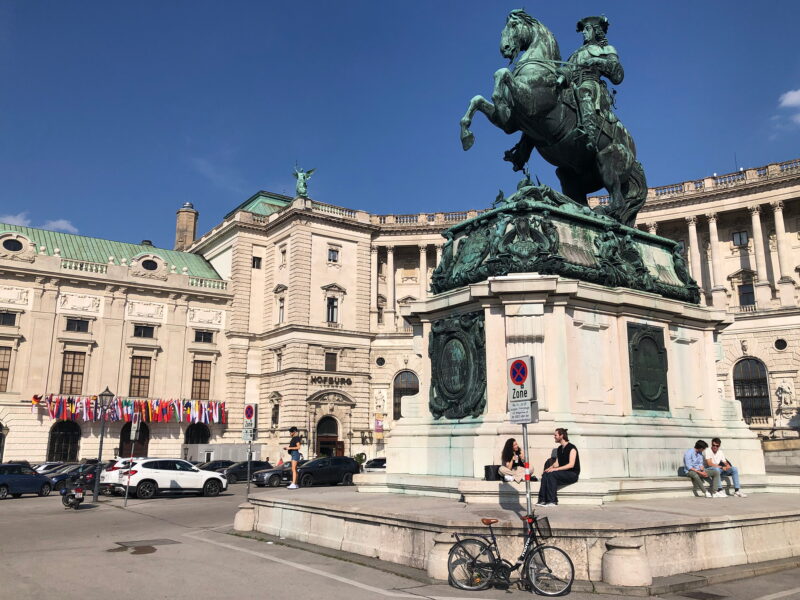 Prinz Eugen am Heldenplatz