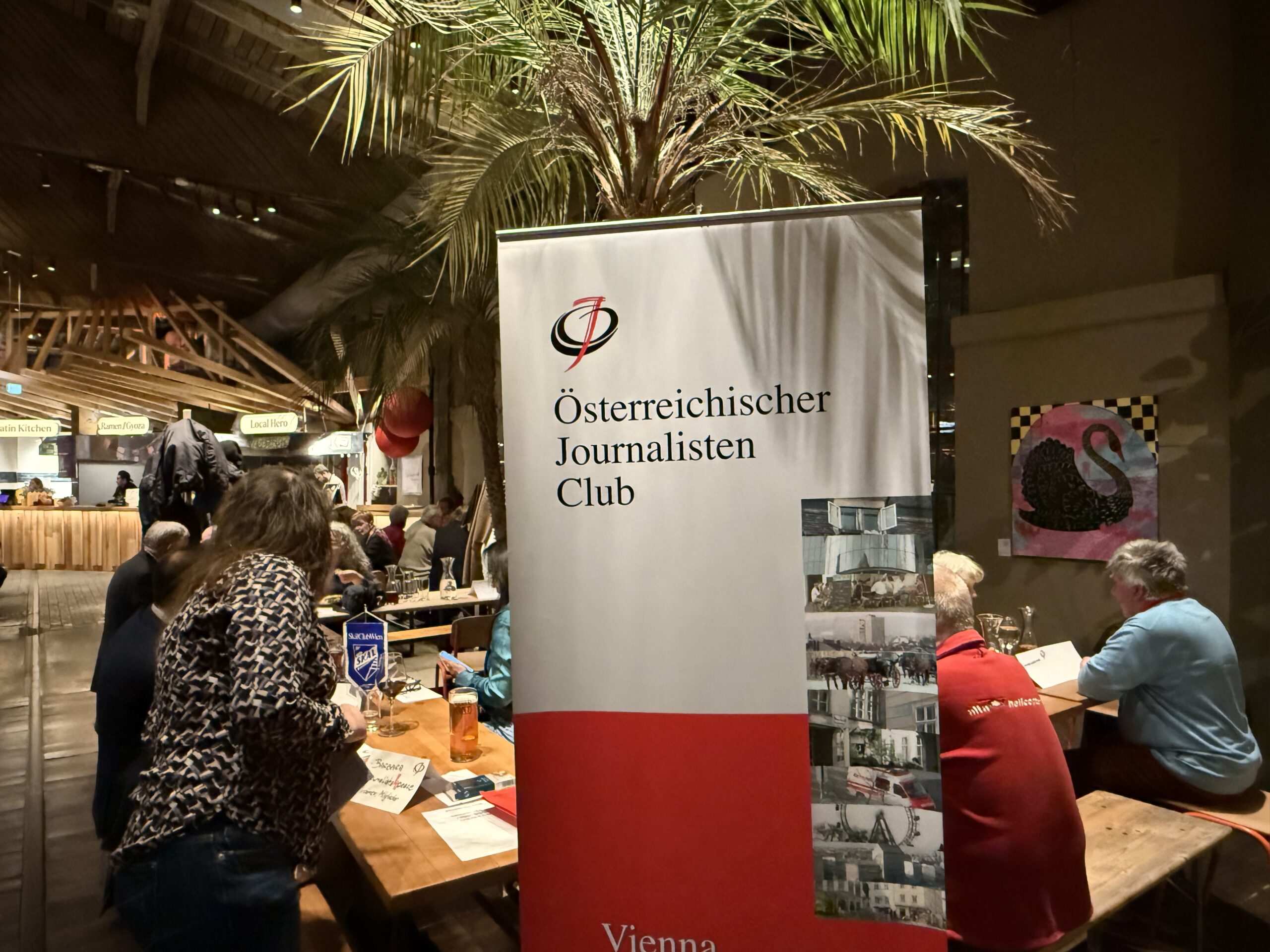 Der 2. ÖJC Stammtisch mit SKAL International im Gleis//Garten