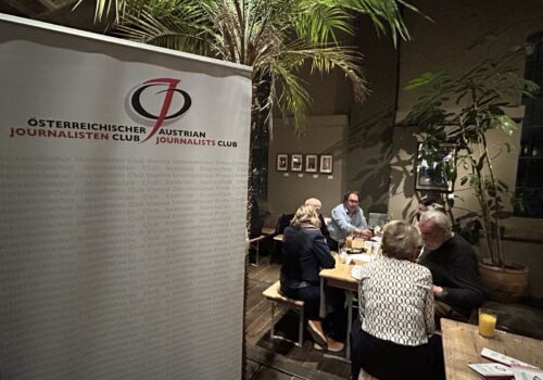 1. ÖJC-Journalisten-Stammtisch im Gleis//Garten