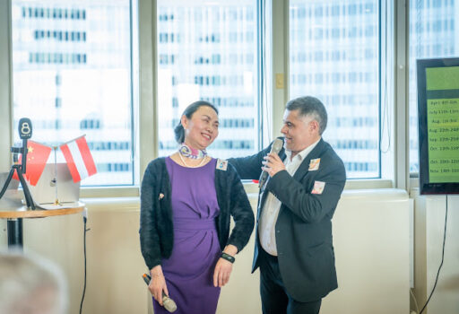 Prof. Helena Chang (sinopress) & John Herzog