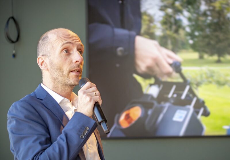 Peter Doringer, 4D IT