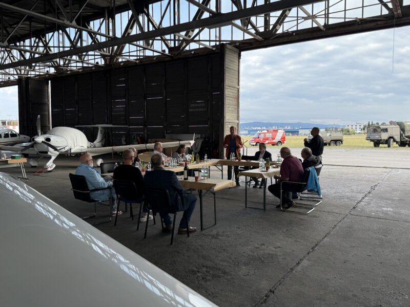 ÖJC-Runde im Hangar