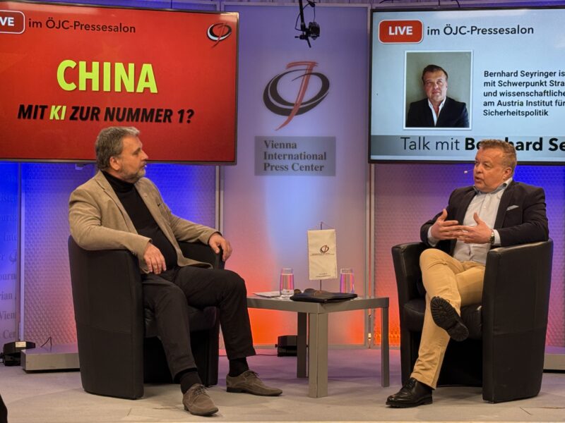 Johannes Hoppe im Gespräch mit Bernd Seyringer