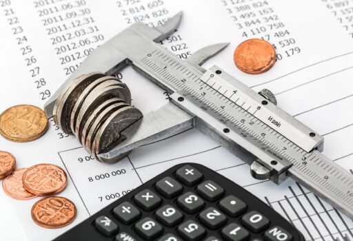 Geld, Rechner und Zahlentabellen